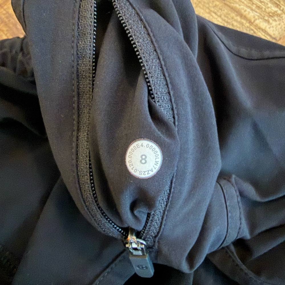 Lululemon Tracker Shorts 4” - Picture 6 of 6